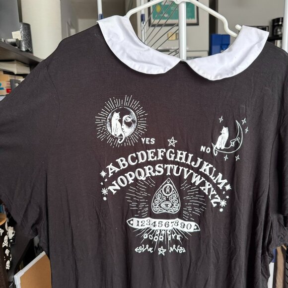 New! Hot Topic Plus Size Ouija Tee - Picture 2 of 8